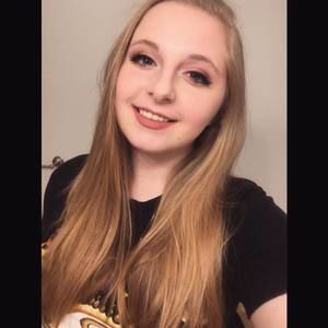 Meet your Posher, Chloe